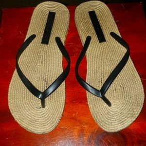 Nova Shoes flexi flip flops.